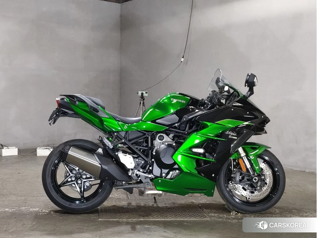 Проданный Kawasaki NINJA H2 SX SE 2021 из Японии
