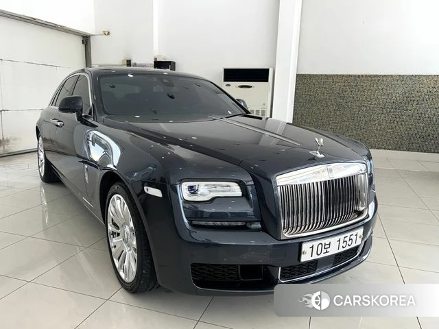 Rolls-Royce Ghost 2018 Серый из Кореи