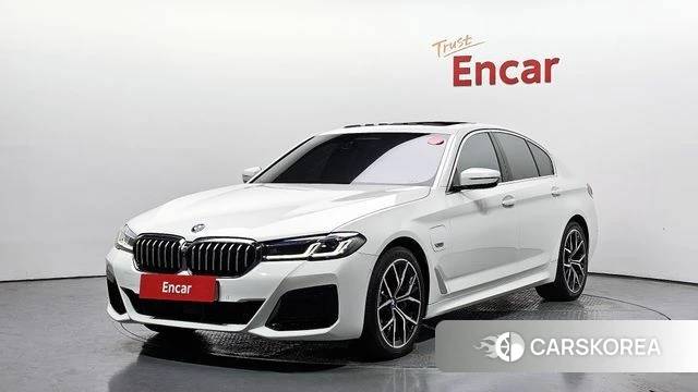 BMW 5 Series (G30) 2022 Белый из Кореи