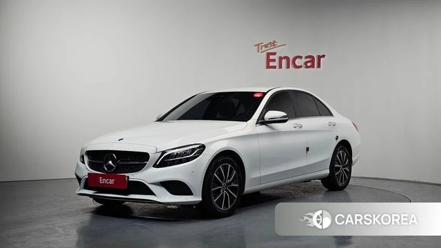 Mercedes-Benz C-Class W205 2019 Белый из Кореи