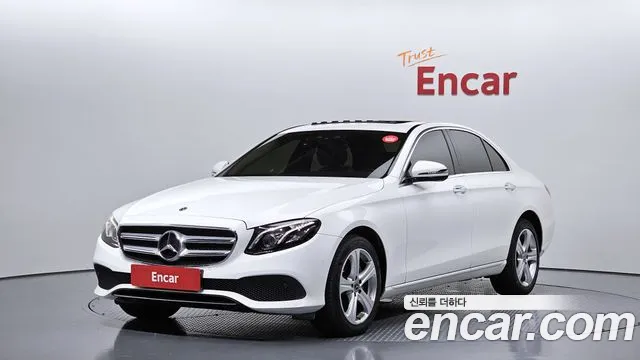 Mercedes-Benz E-Class W213 2018 Белый из Кореи