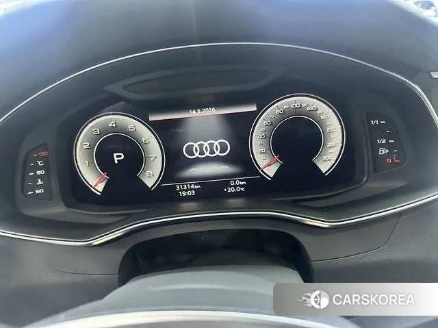 Audi A6L 2021 Черный из Китая