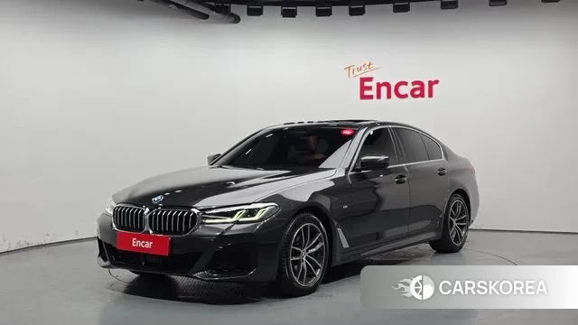 BMW 5 Series (G30) 2022 Серый из Кореи