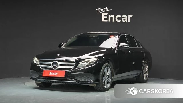 Mercedes-Benz E-Class W213 2019 Черный из Кореи