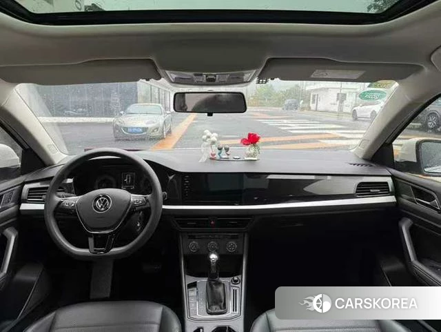 Volkswagen Lavida 2022 Белый из Китая
