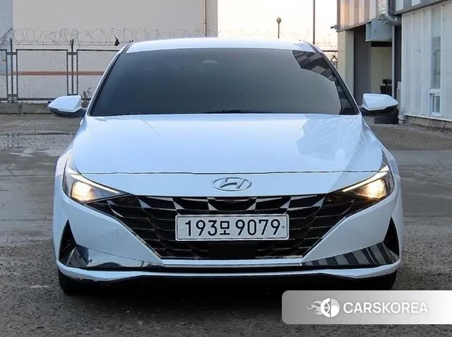 Hyundai Avante (CN7) 2022 Белый из Кореи
