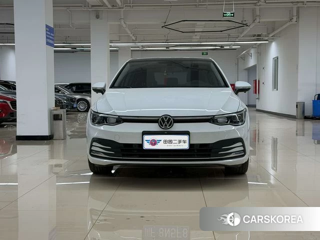 Volkswagen Golf 2023 Белый из Китая