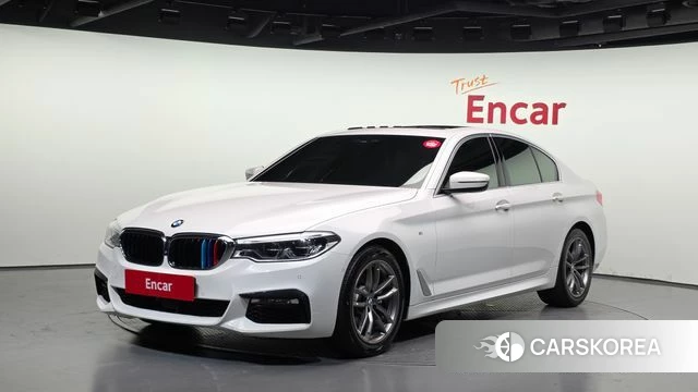 BMW 5 Series (G30) 2018 Белый из Кореи