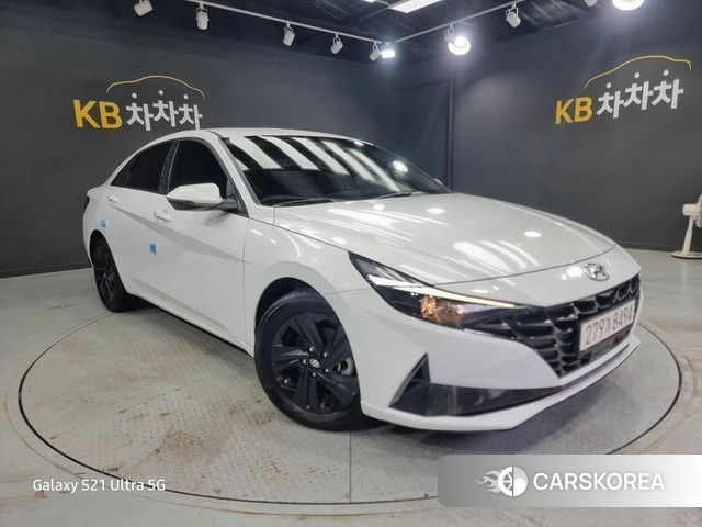 Hyundai Avante Hybrid (CN7) 2021 Белый из Кореи