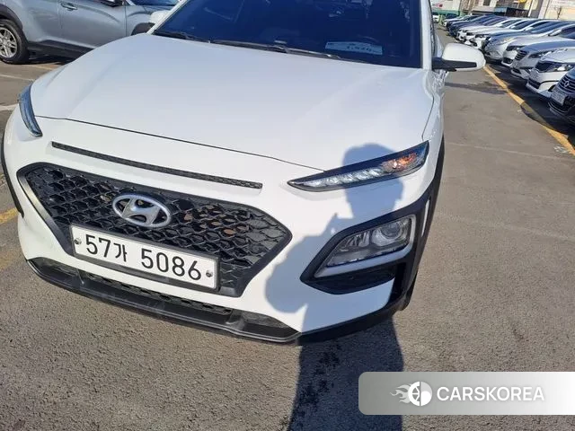 Hyundai Kona 2018 Белый из Кореи