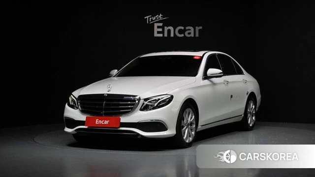 Mercedes-Benz E-Class W213 2020 Белый из Кореи
