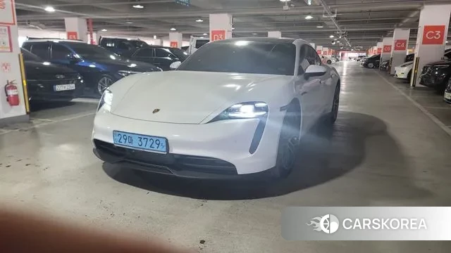 Porsche Taycan 2021 Белый из Кореи