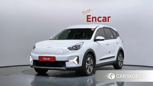 Kia Niro Plus 2022 Белый из Кореи