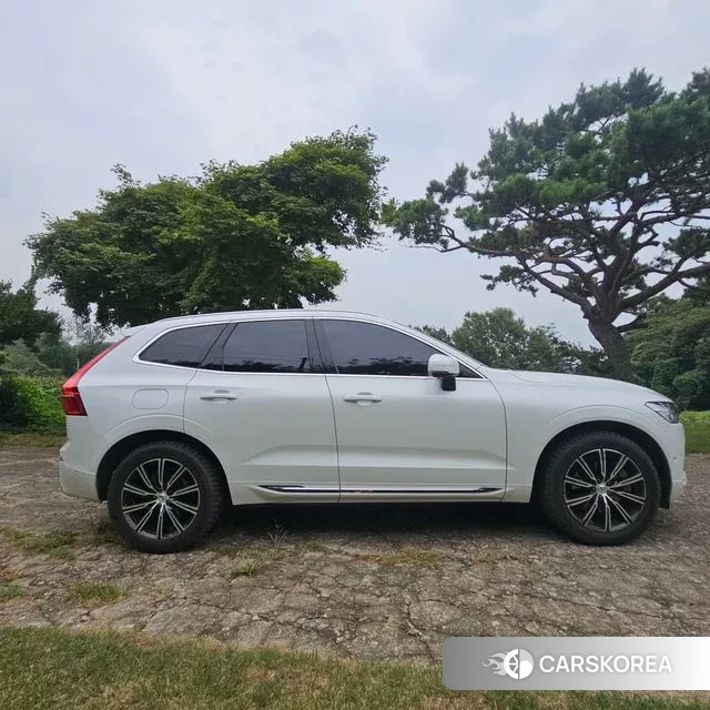 Volvo XC60 second Generation 2019 Белый из Кореи