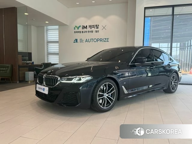 BMW 5 Series (G30) 2021 Черный из Кореи