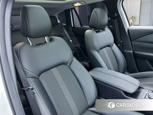 Mazda CX-50 line also 2023 Белый из Китая