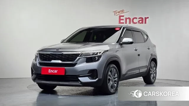 Kia Seltos 2020 Серебристо-серый из Кореи