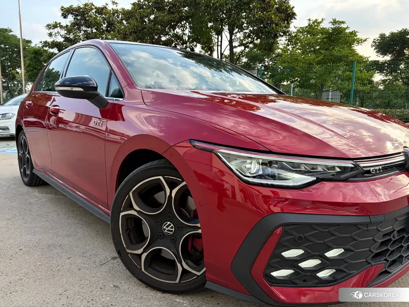 Volkswagen Golf 2025 Red/purple из Китая