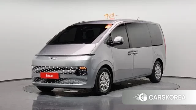 Hyundai Staria 2022 Серебристо-серый из Кореи