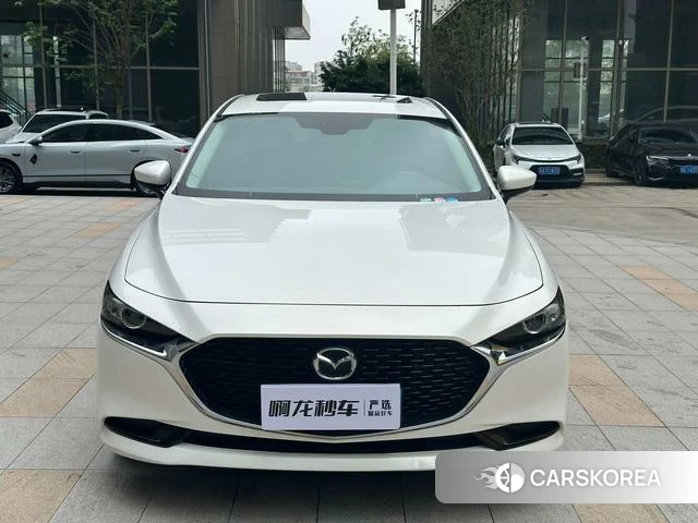 Mazda 3 Angkesaila 2022 Белый из Китая