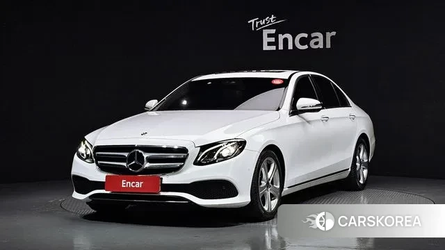 Mercedes-Benz E-Class W213 2018 Белый из Кореи