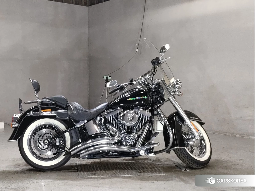 Проданный Harley-Davidson Softail Deluxe FLSTN1690 2017 из Японии, фото 2