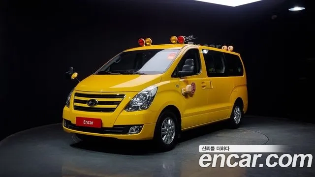 Hyundai The New Grand Starex 2018 Желтый из Кореи