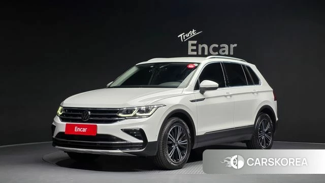 Volkswagen Tiguan second Generation 2022 Белый из Кореи