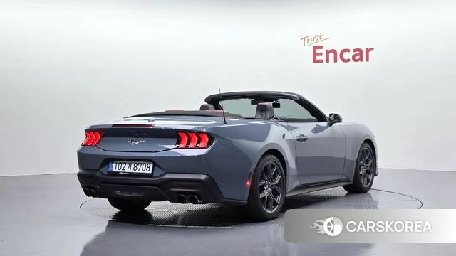 Ford Mustang 7th Generation 2024 Небесно-голубой из Кореи