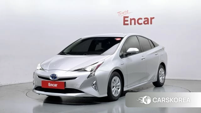 Toyota Prius 4th Generation 2018 Серебряный из Кореи