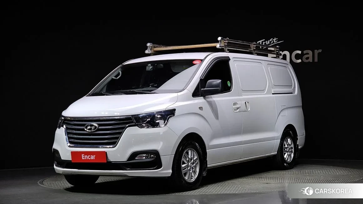 Hyundai The New Grand Starex 2018 Белый из Кореи