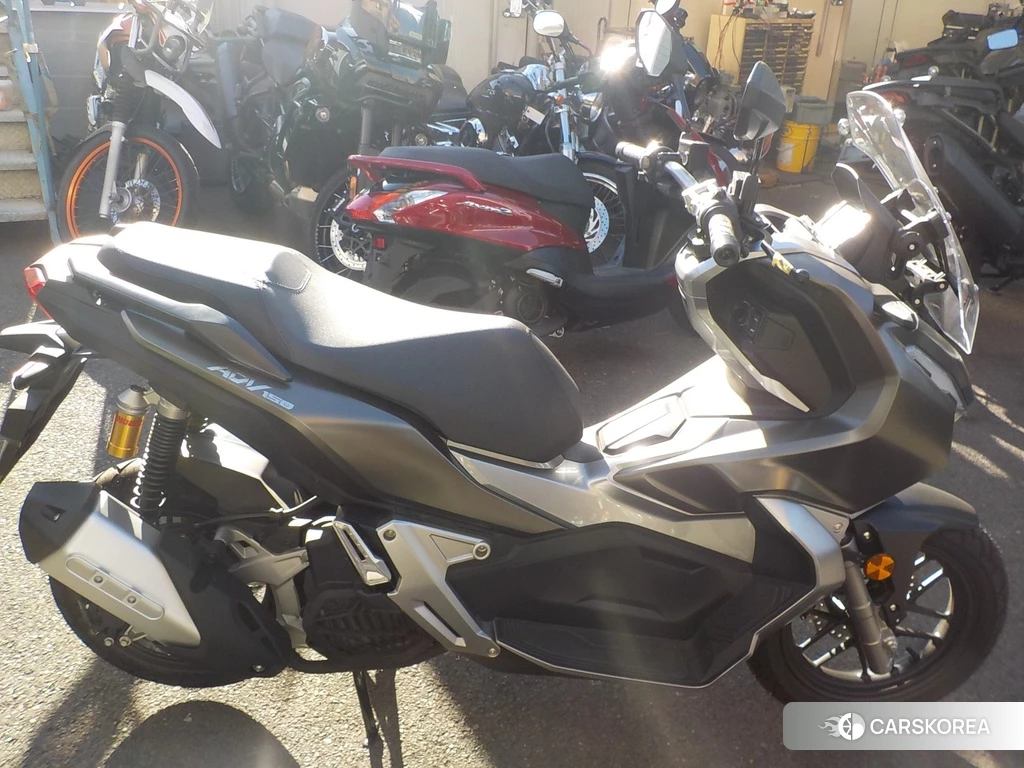 Проданный Honda ADV150 2019 из Японии, фото 2
