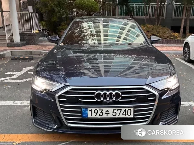 Audi A6 (C8) 2022 Черный из Кореи