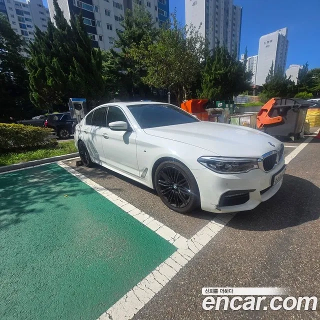 BMW 5 Series (G30) 2018 Белый из Кореи