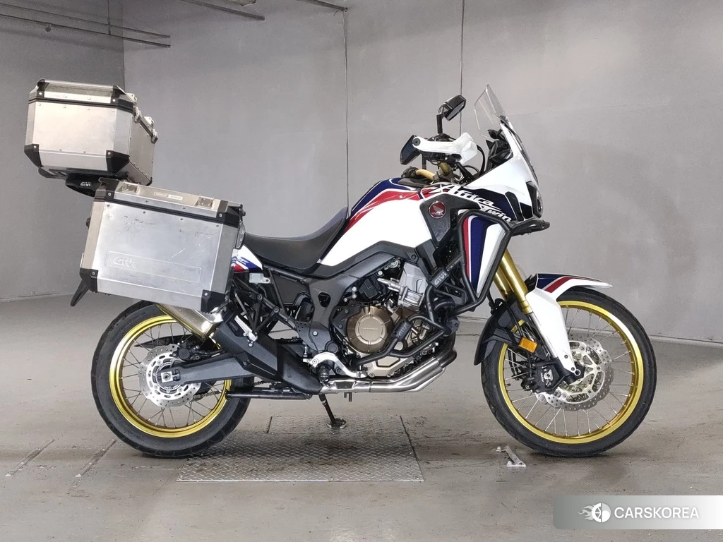 Проданный Honda CRF1000L AFRICA TWIN 2016 из Японии, фото 2