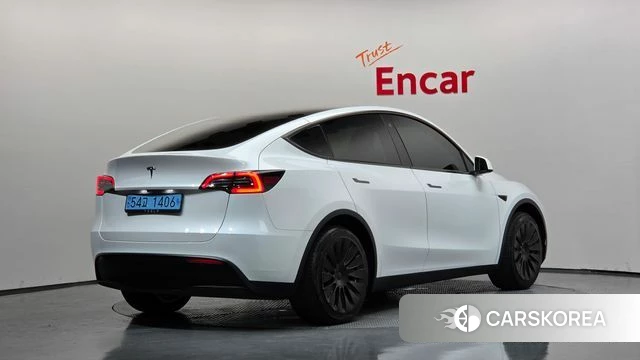 Tesla Model Y 2024 Белый из Кореи
