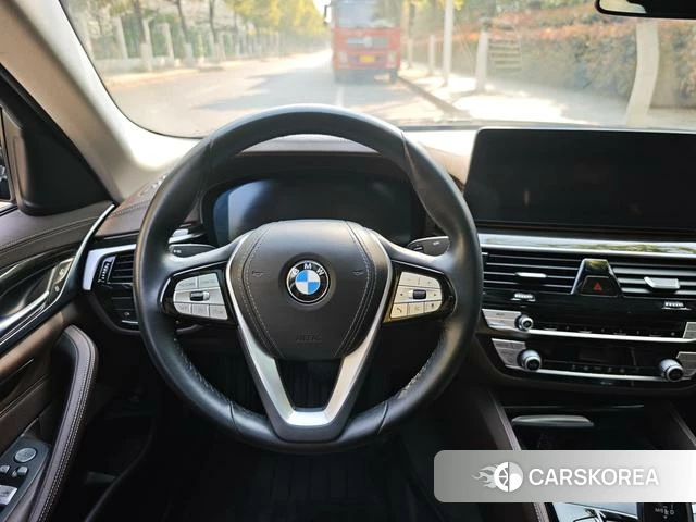 BMW 5 series 2021 Черный из Китая