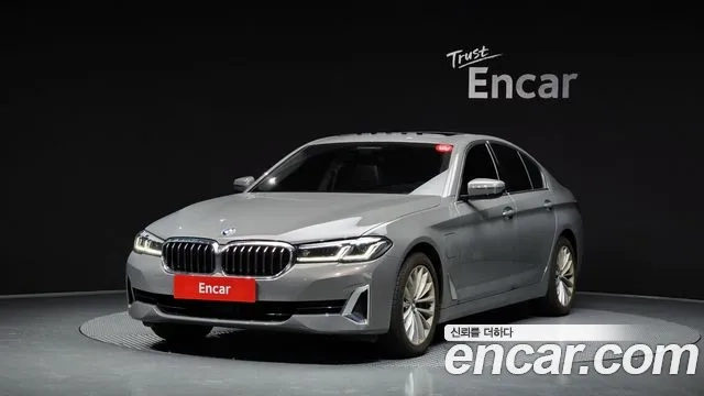 BMW 5 Series (G30) 2020 Серебристо-серый из Кореи