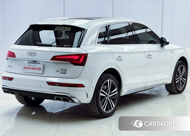 Audi Q5L 2022 Белый из Китая