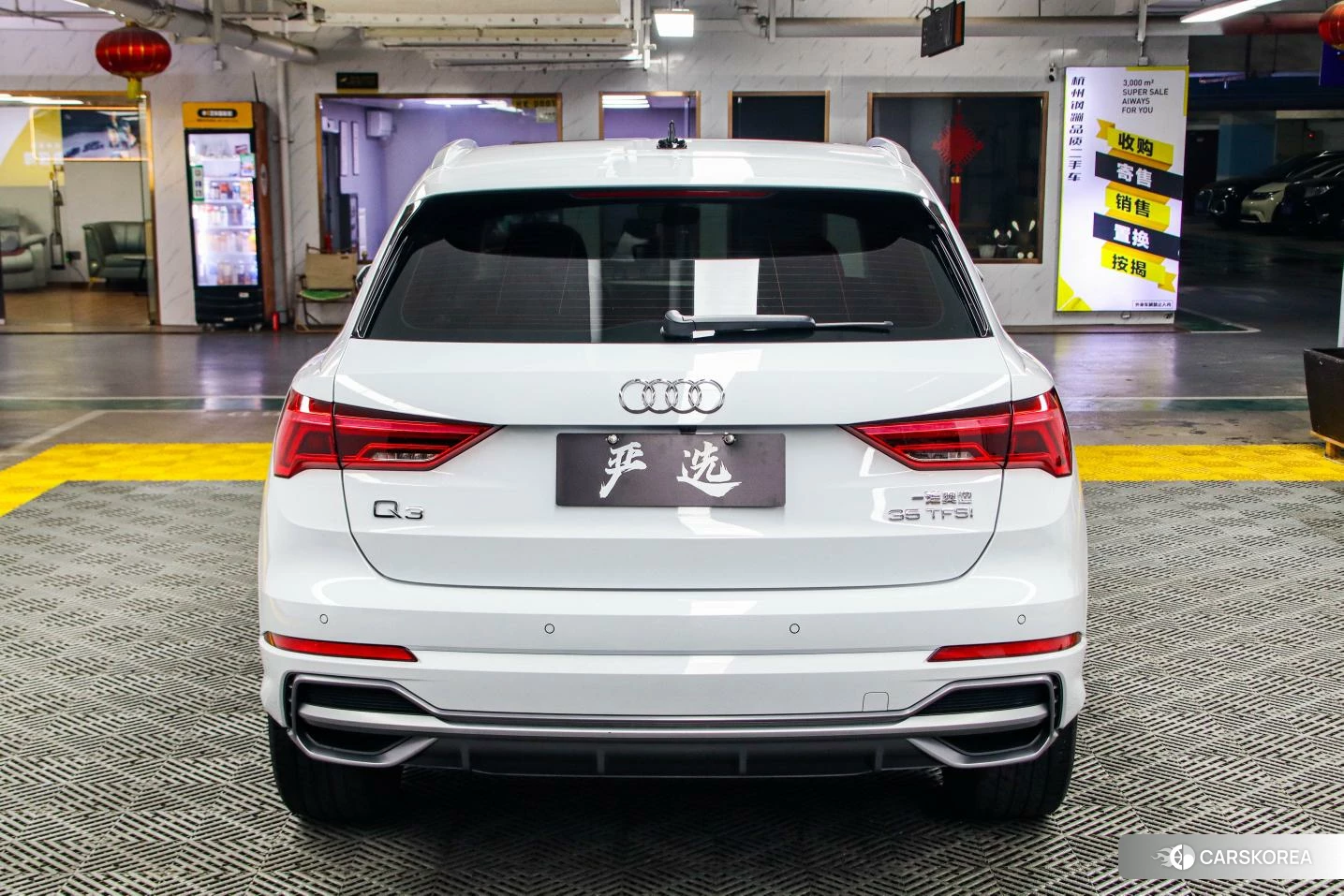 Audi Q3 2020 Белый из Китая