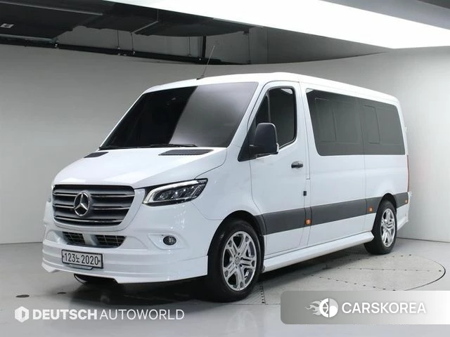 Mercedes-Benz Sprinter 2019 Белый из Кореи