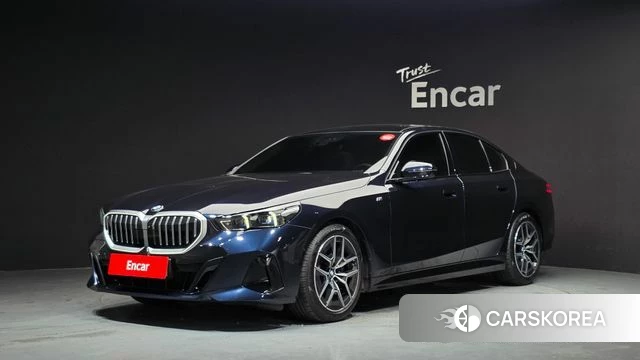 BMW 5 Series (G60) 2025 Черный из Кореи