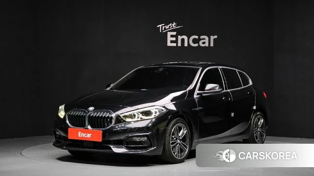 BMW 1 Series (F40) 2021 Черный из Кореи