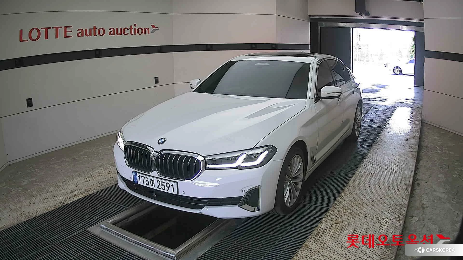 BMW  523d 2023 Белый из Кореи