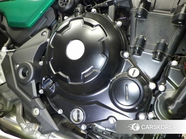 Engine photo