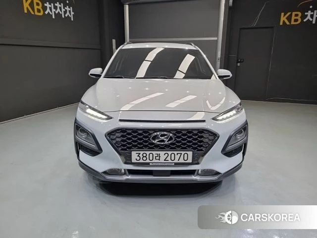 Hyundai Kona 2019 Белый из Кореи