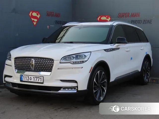 Lincoln Aviator 2nd generation 2020 Белый из Кореи
