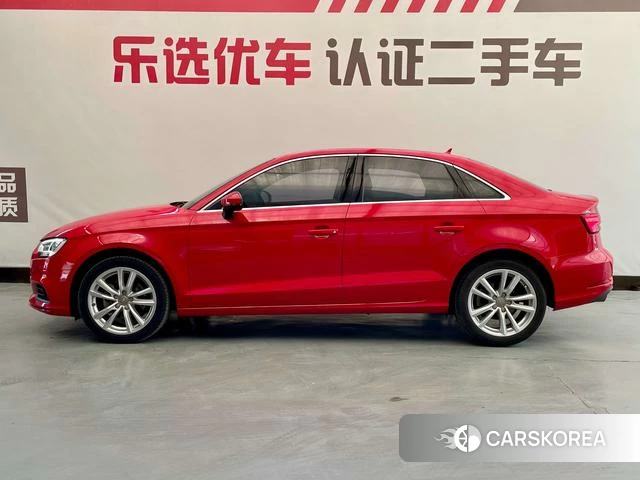 Audi A3 2018 Красный из Китая
