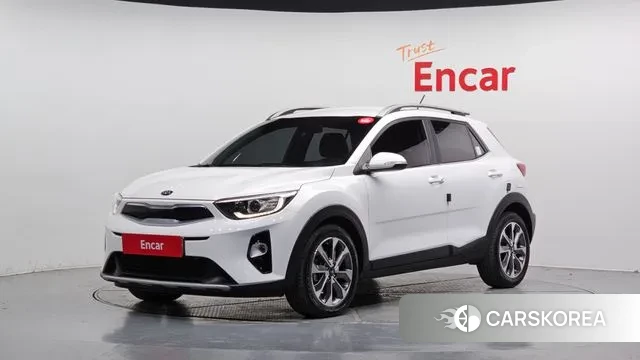 Kia Stonic 2018 Белый из Кореи