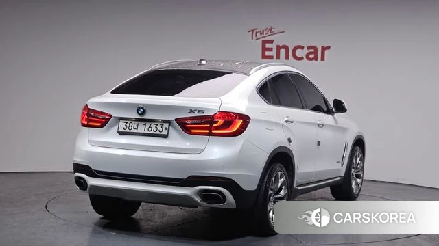 BMW X6 (F16) 2018 Белый из Кореи